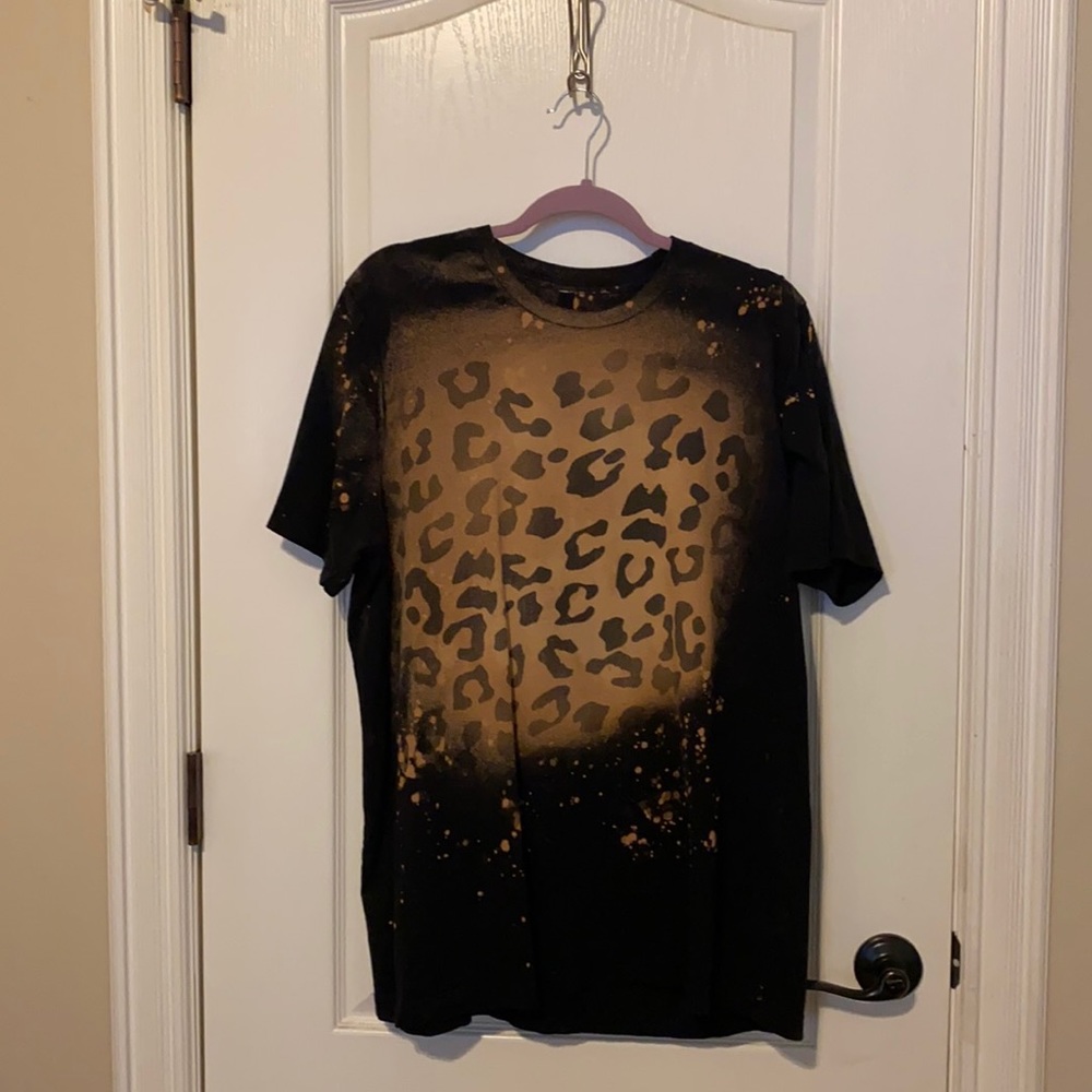 Black bleached cheetah T-shirt size 2X